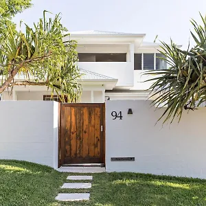 Cape Beach House **** Byron Bay